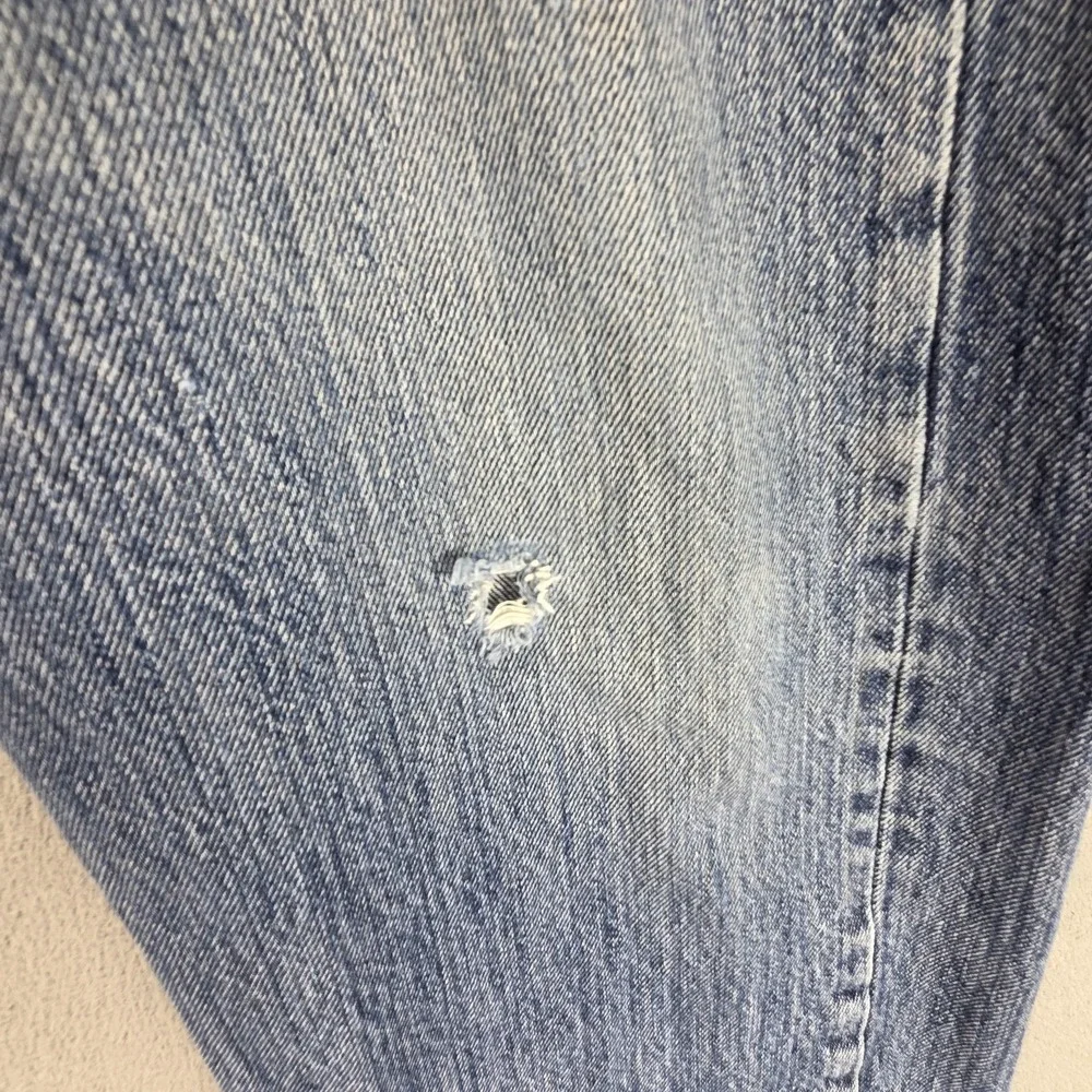 Levis 501 Jeans‎ Mens Blue Medium Wash Straight Button Fly Distressed Fits 34x32